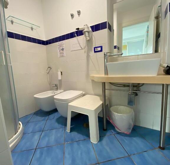 חדר אקונומי, Il Gabbiano Palinuro