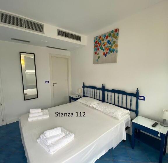 חדר אקונומי, Il Gabbiano Palinuro