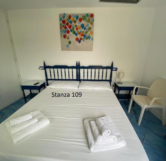 חדר אקונומי, Il Gabbiano Palinuro