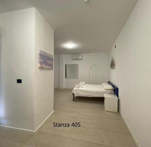 חדר דלוקס לשלושה עם נו לים, Il Gabbiano Palinuro