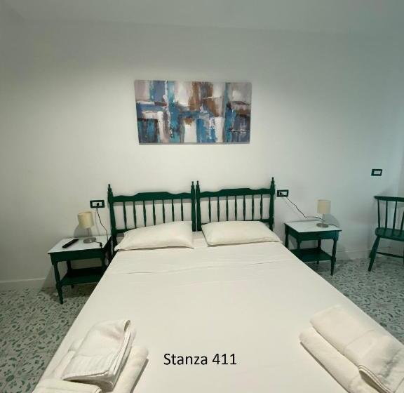 חדר סטנדרט לשלושה עם מרפסת, Il Gabbiano Palinuro