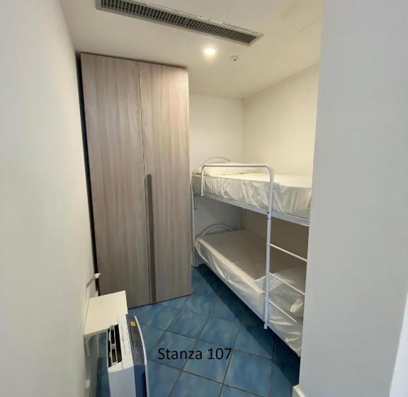 חדר לארבעה סטנדרטי עם נוף לגינה, Il Gabbiano Palinuro