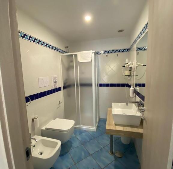 חדר לארבעה סטנדרטי עם נוף לגינה, Il Gabbiano Palinuro