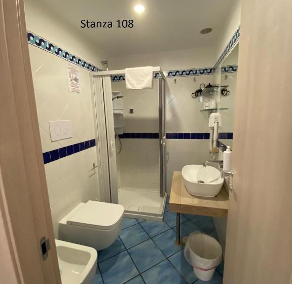 חדר לארבעה סטנדרטי עם נוף לגינה, Il Gabbiano Palinuro