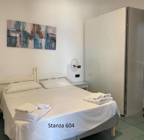 חדר סטנדרט לארבעה נוף לים, Il Gabbiano Palinuro