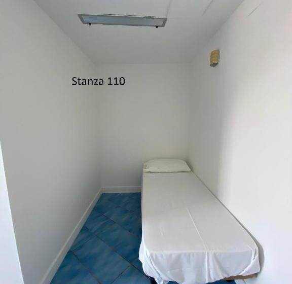 חדר אקונומי לארבעה, Il Gabbiano Palinuro