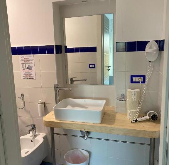 חדר אקונומי לארבעה, Il Gabbiano Palinuro