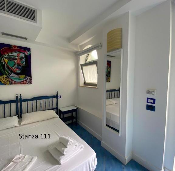 חדר אקונומי, Il Gabbiano Palinuro