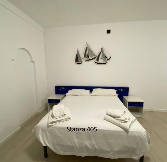 חדר דלוקס לשלושה עם נו לים, Il Gabbiano Palinuro