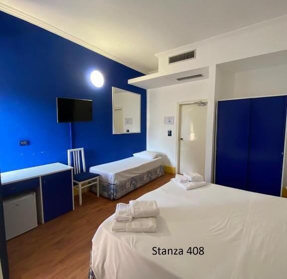 חדר סטנדרט לשלושה עם מרפסת, Il Gabbiano Palinuro