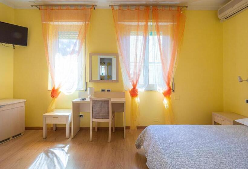 Трежместный Номер Economy, Il Nido