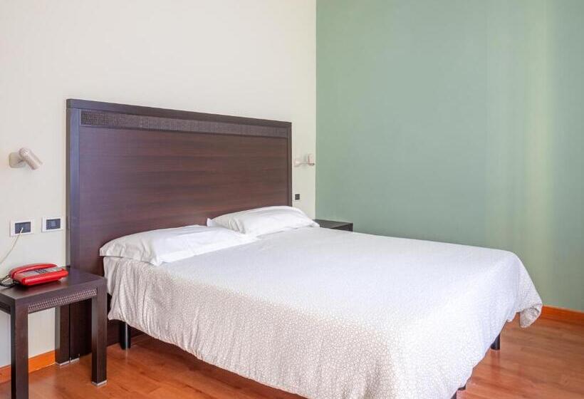 Семейный Номер, Il Nido