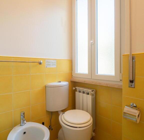 Трехместный Номер Стандарт с Балконом, Il Nido