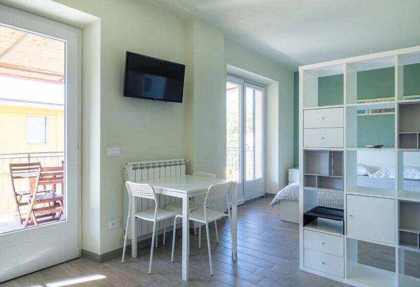 Студио Стандарт с Балконом, Il Nido