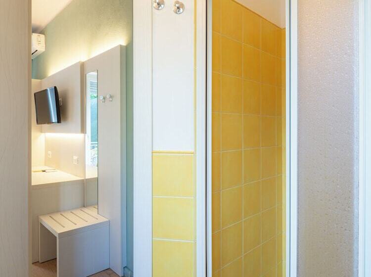 Трехместный Номер Стандарт с Балконом, Il Nido