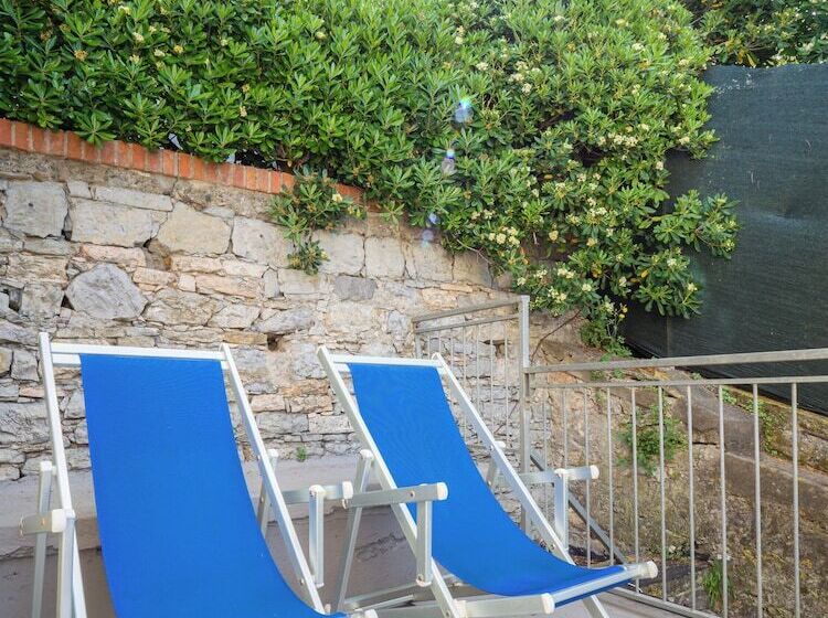 Трехместный Номер Стандарт с Балконом, Il Nido