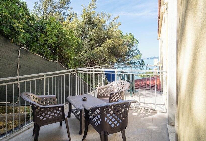 Трехместный Номер Стандарт с Балконом, Il Nido