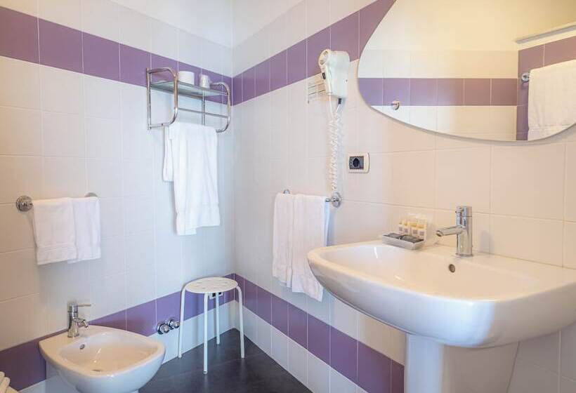 Четырехместный Номер Стандарт Вид на Море, Il Nido