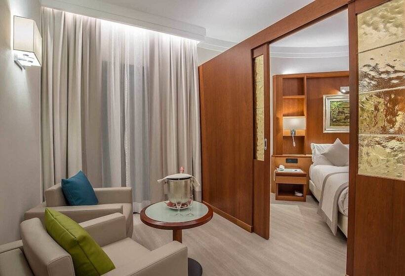 סוויטת ג'וניור, La Giocca