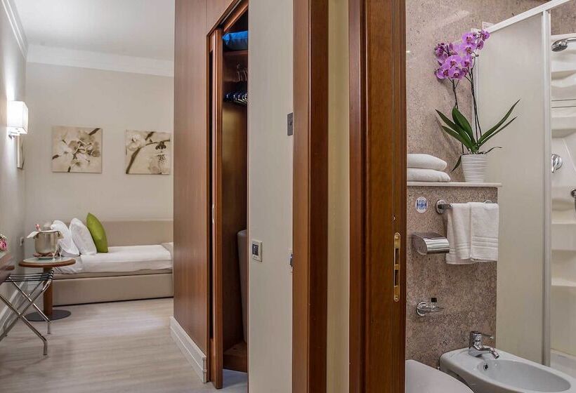 חדר סופריור לשלושה, La Giocca