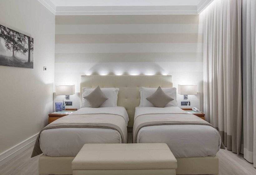 חדר סופריור לשלושה, La Giocca