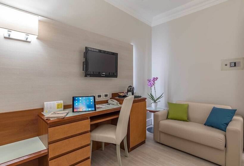 חדר סופריור לשלושה, La Giocca