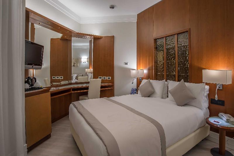 סוויטת ג'וניור, La Giocca