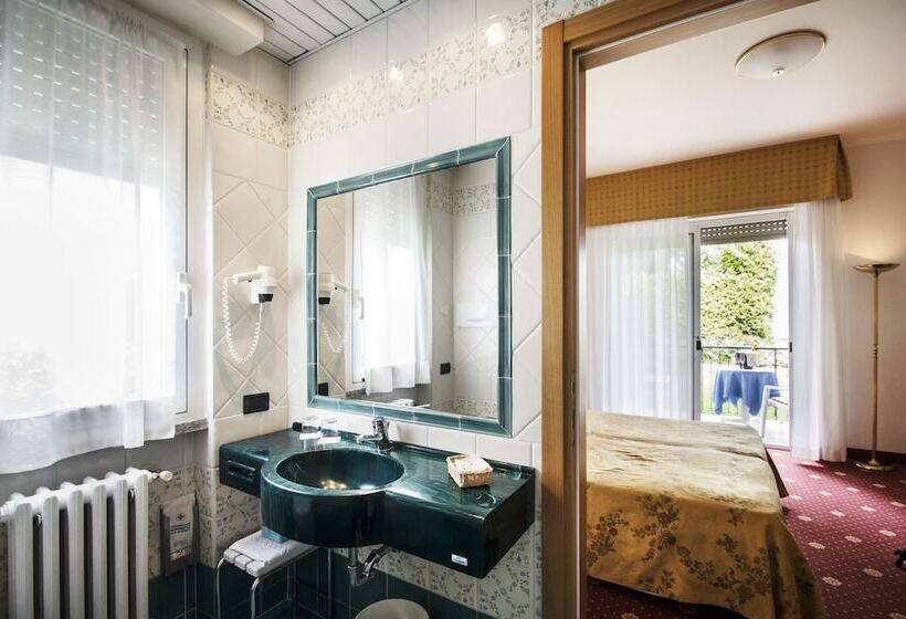 Номер Стандарт, Lido La Perla Nera