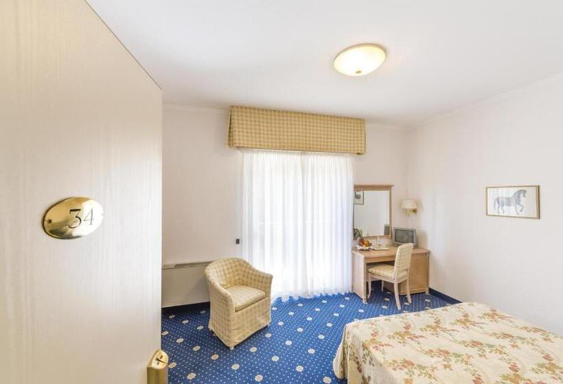 Номер Стандарт Индивидуальный, Lido La Perla Nera