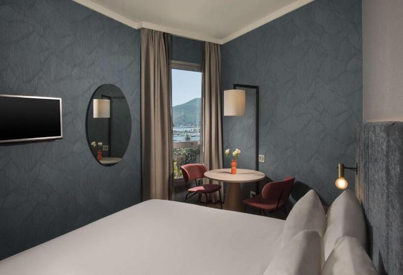 اتاق سوپریور با چشمانداز, NH La Spezia