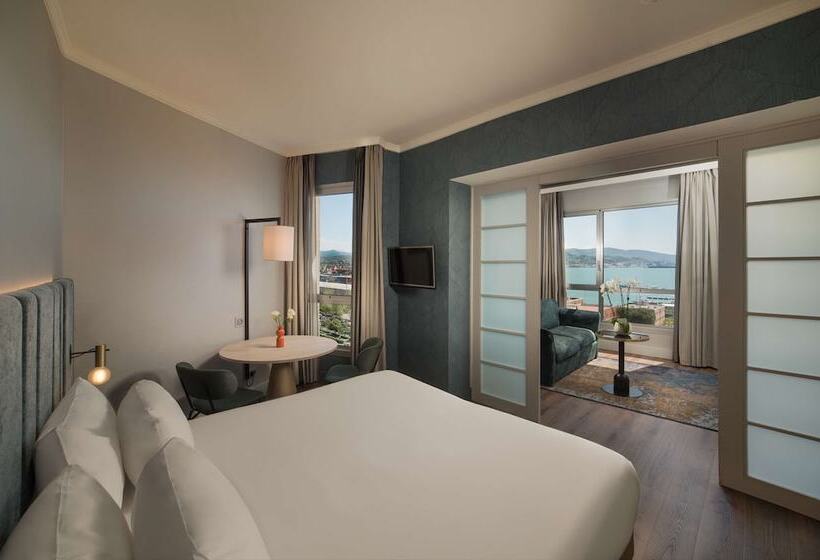 اتاق سوپریور با چشمانداز, NH La Spezia