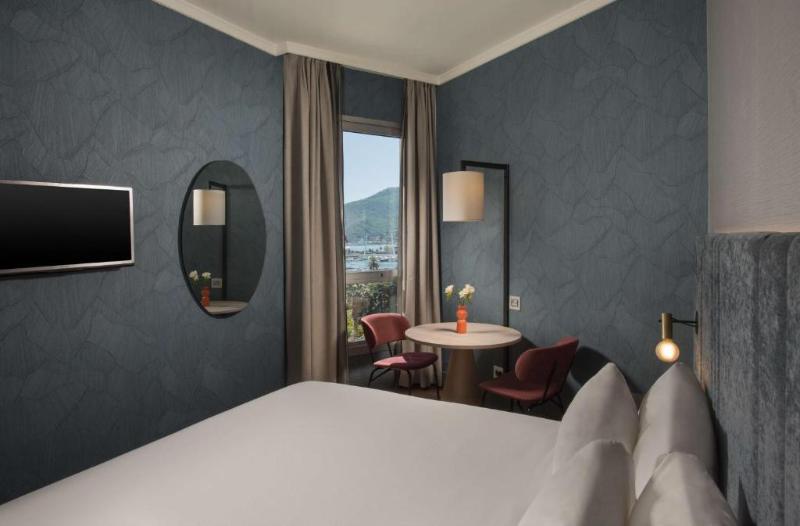 اتاق سوپریور با چشمانداز, NH La Spezia