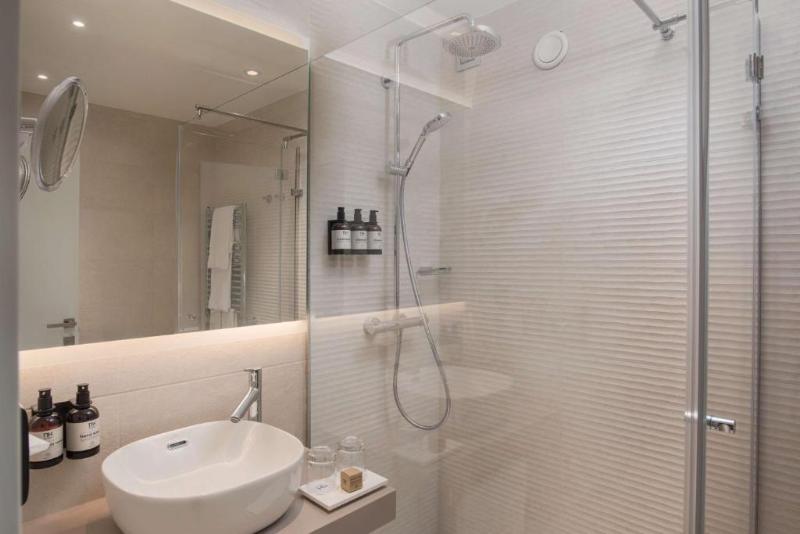 اتاق استاندارد یک نفره, NH La Spezia