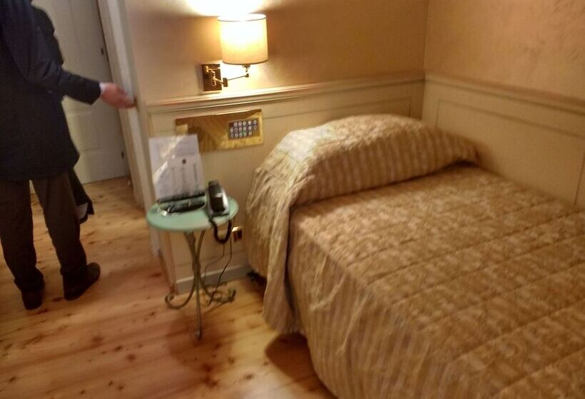 标准单人间, Parco Borromeo  Monza Brianza