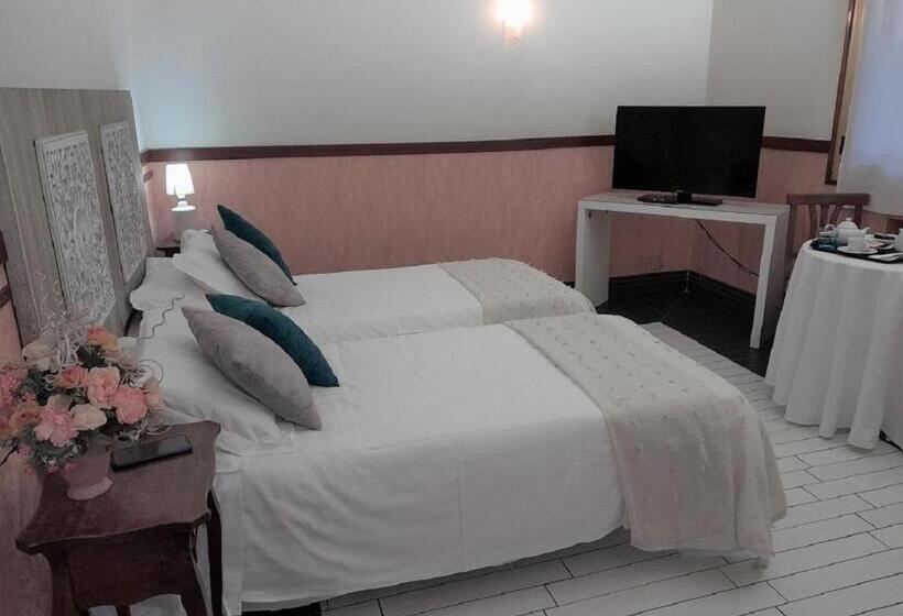 スタンダードルーム, San Felice