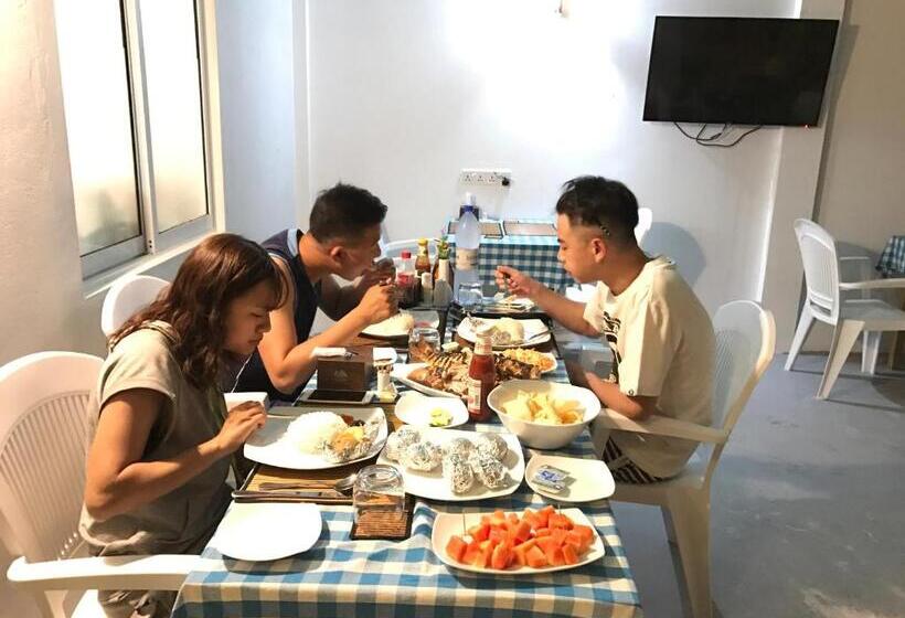 اتاق لوکس, Acqua Blu Rasdhoo