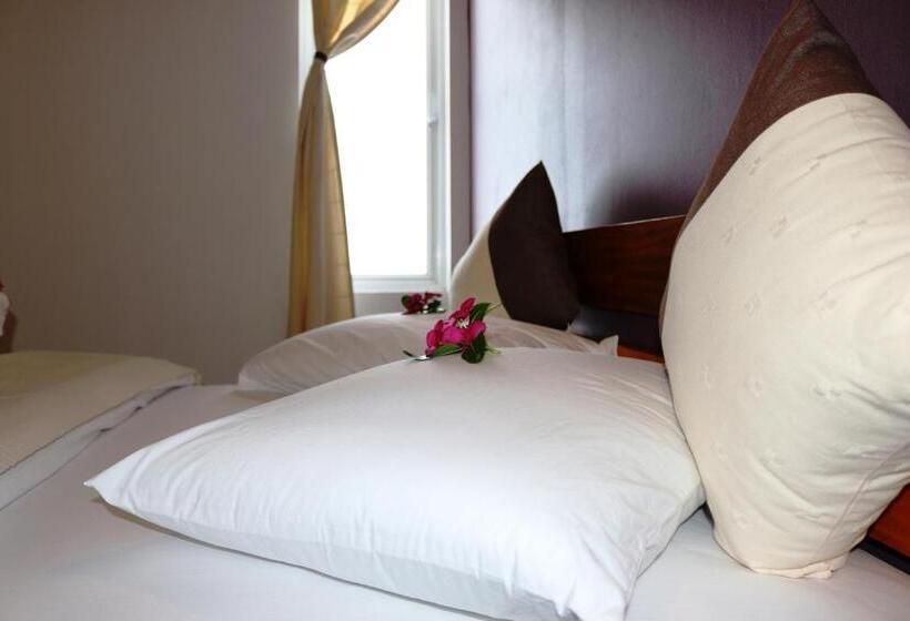 اتاق لوکس, Acqua Blu Rasdhoo