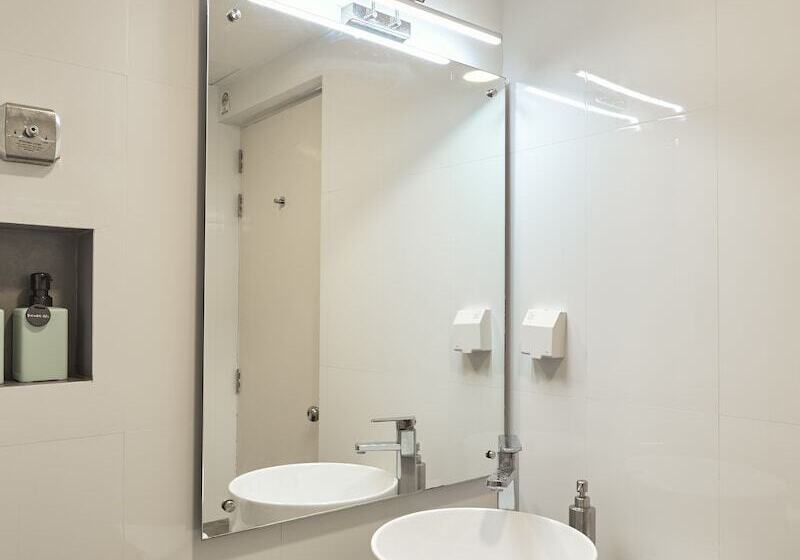 Perhehuone, Bliss Dhigurah