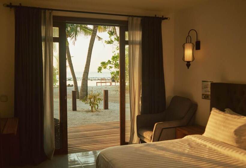 اتاق لوکس با چشم‌انداز دریا, Atollkey