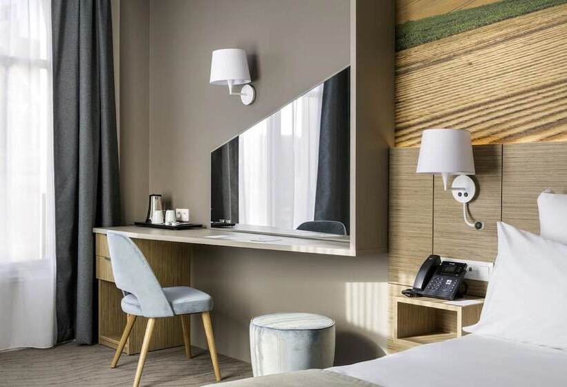 Standardrum, Best Western Le Beffroi