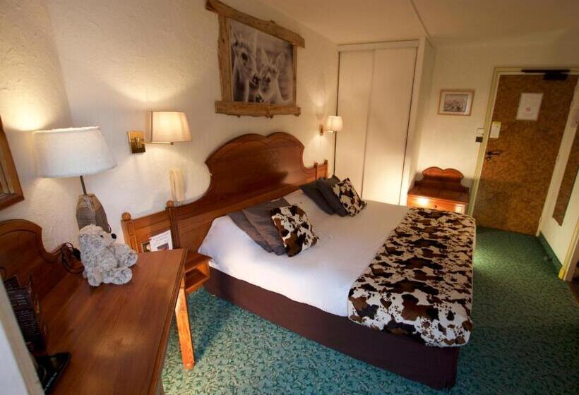 스탠다드 트리플 룸, Hôtel Serre Palas