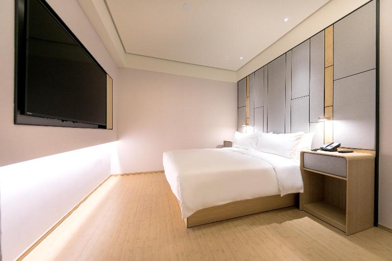 标准间, Montreal Metropolitan, Bw Signature Collection