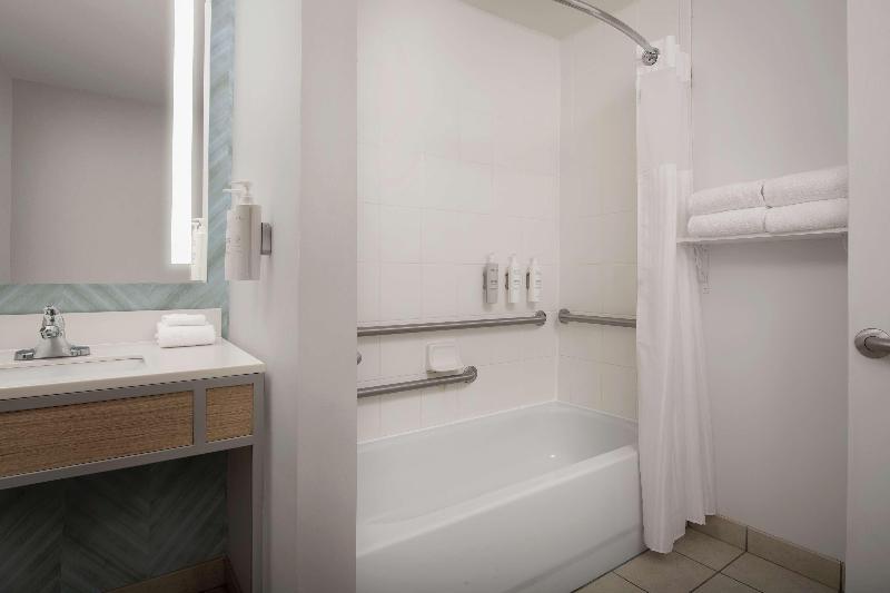 اتاق استاندارد, New Merryland