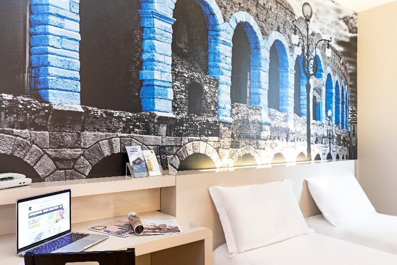 اتاق استاندارد, B&b Hotel Verona