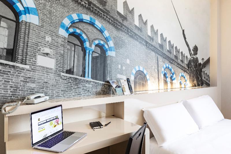 اتاق استاندارد, B&b Hotel Verona