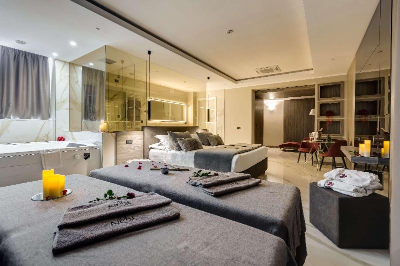 מיטת קינג בסוויטה, Best Western Hotel Rocca