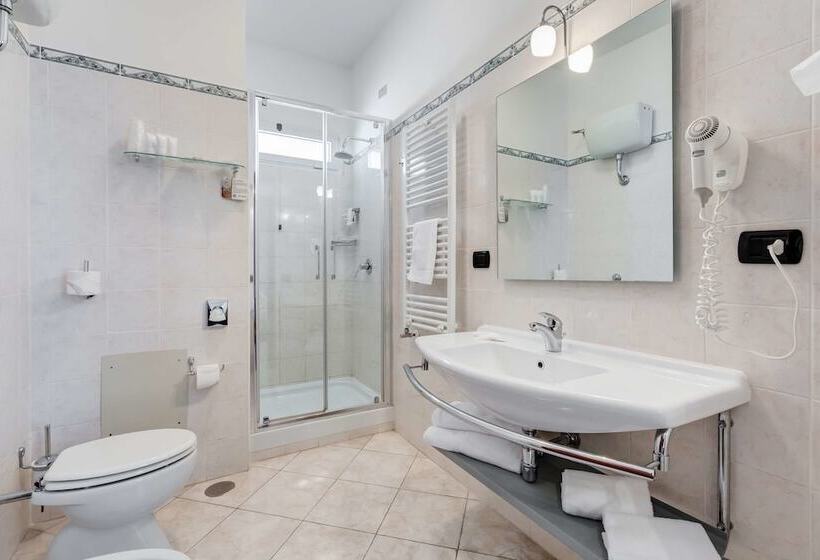 חדר משפחתי, Best Western Hotel Rocca