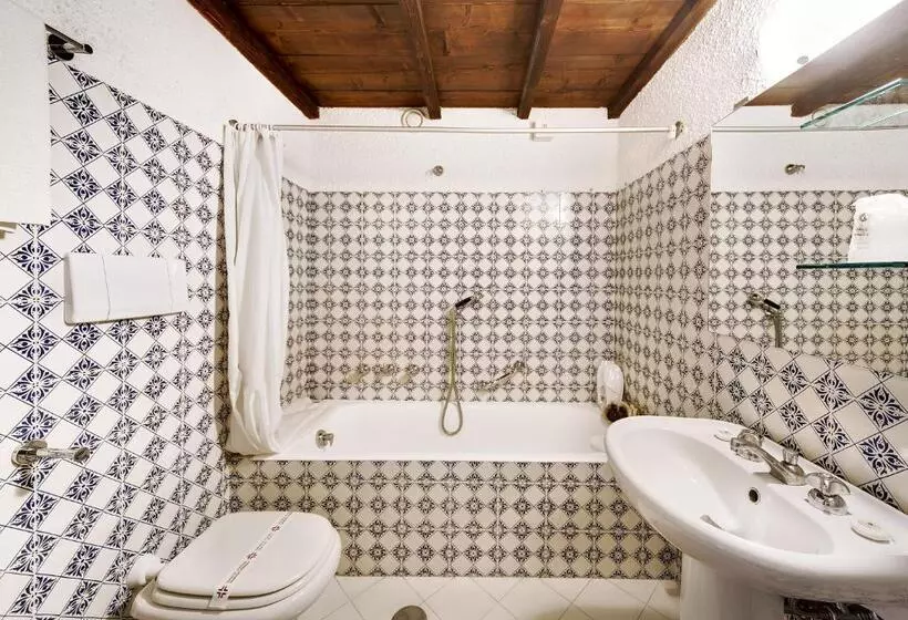 اتاق استاندارد سه نفره, Colonna San Marco