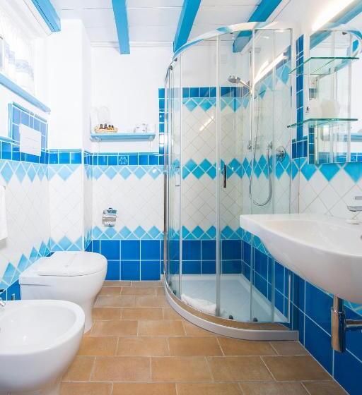 غرفة إقتصادية ثلاثية, Colonna San Marco