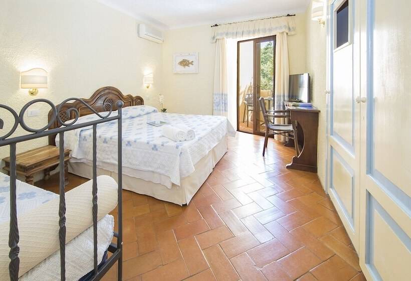 غرفة قياسية ثلاثية, Colonna San Marco